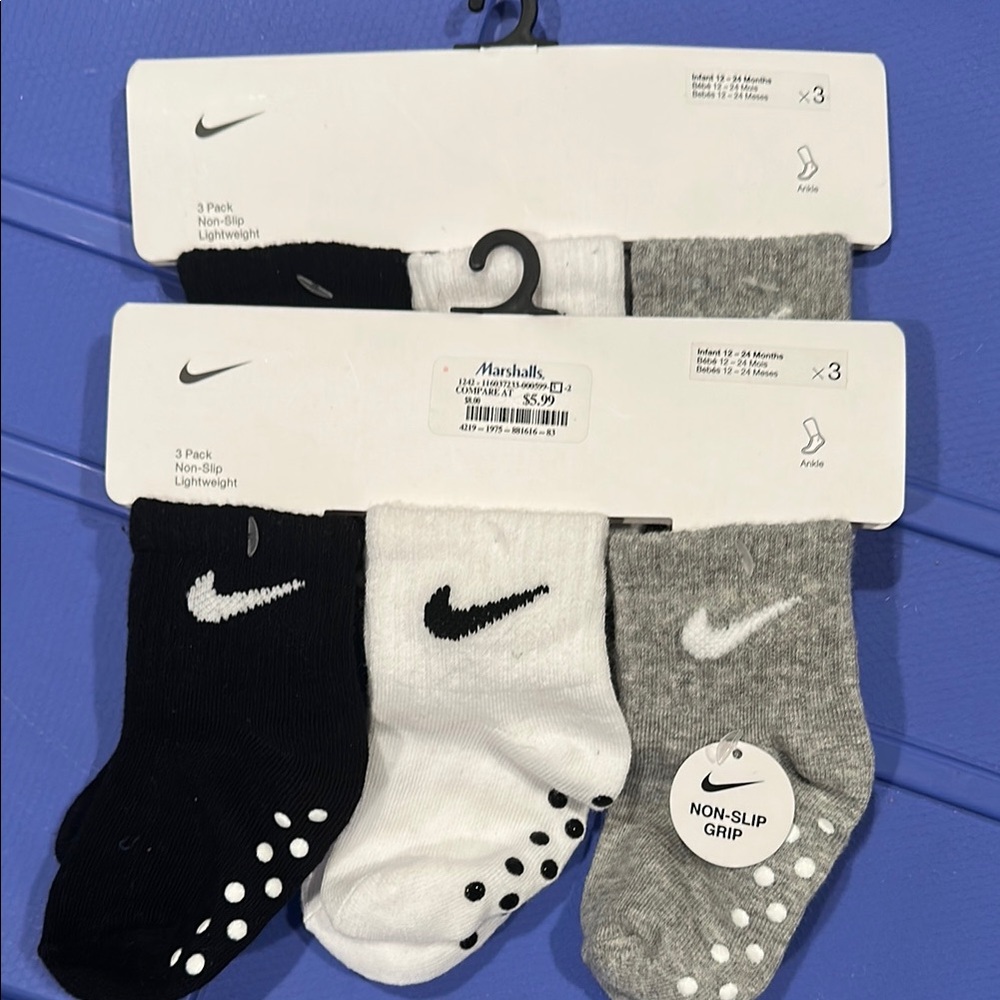 2 packs of Nike Infant Socks Trio - Black, White, Gray
